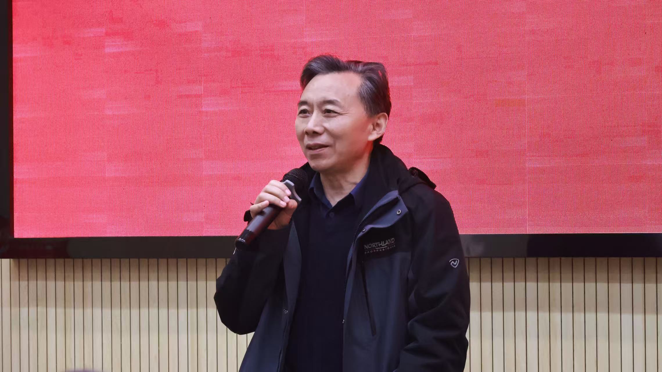 1764410141427299.jpg de0884194e2852fc80cdc24870f4c4d.jpg